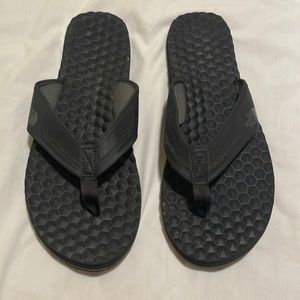 Mens The North Face base camp flip flops